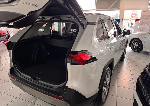 Toyota RAV4 cena 209900 przebieg: 10, rok produkcji 2023 z Gołdap małe 352